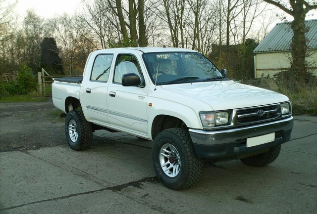 Дром продажа пикапов. Toyota Hilux 1999. Тойота Hilux 1999. Toyota Hilux Pickup 2002. Toyota Hilux Pickup 1995.