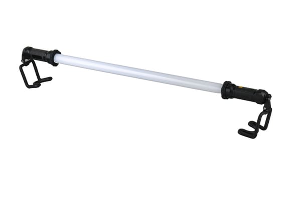 Accéder à la pièce BALADEUSE LED RECHARGABLE 220V 2000LM