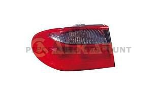 Accéder à la pièce Feu arrière gauche extérieur [Avantgarde]