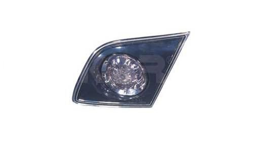 Accéder à la pièce Feu arrière intérieur droit 5ptes