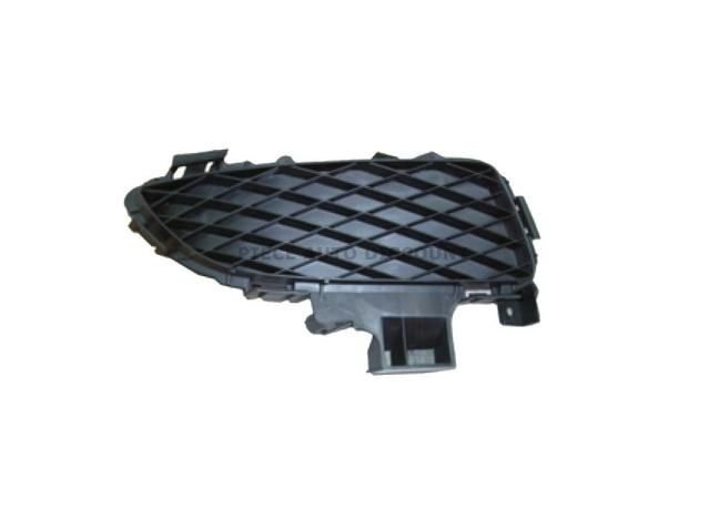 Accéder à la pièce Boitier gauche antibrouillard pare-chocs avant