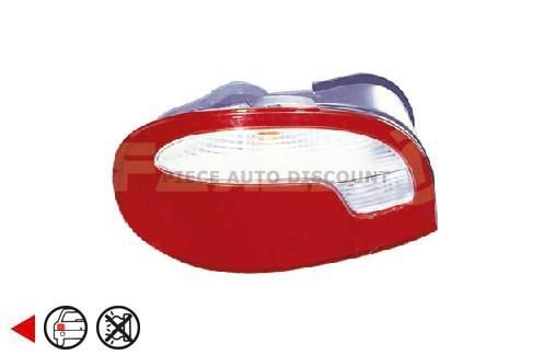 Accéder à la pièce Feu arrière gauche 4 Ptes