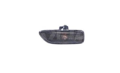 Accéder à la pièce Feu répétiteur aile avant droite fumé