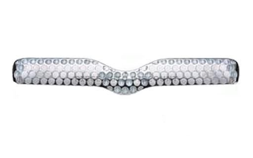 Accéder à la pièce Grille de calandre chromée