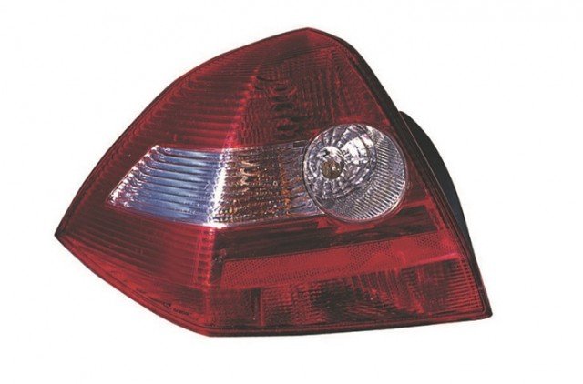 Accéder à la pièce Feu arrière gauche 4ptes