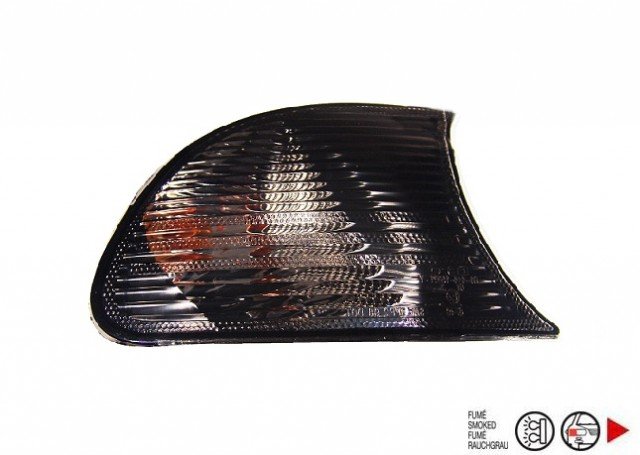 Accéder à la pièce Feu avant droit Fumé