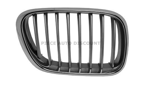 Accéder à la pièce Grille de calandre droite Chromée