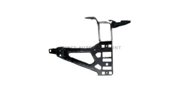 Accéder à la pièce Tole de phare droite