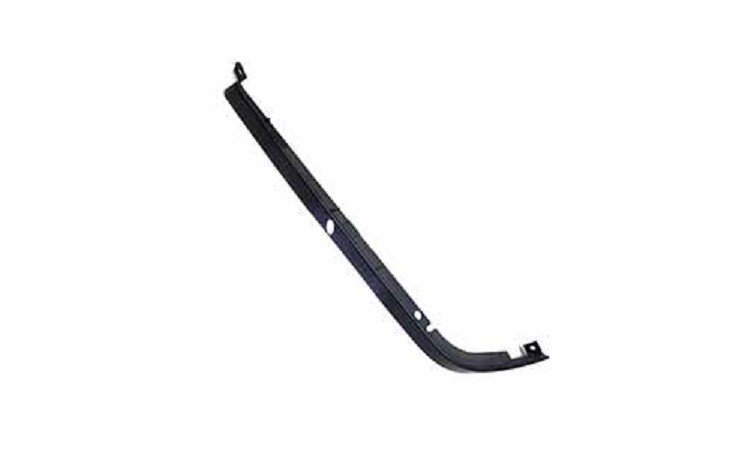 Accéder à la pièce Moulure sous phares gauche, avec trous 96->