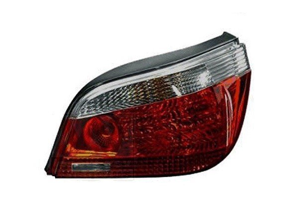 Accéder à la pièce Feu arrière droit Rouge-Fumé [Berline]