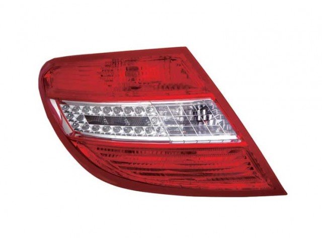 Accéder à la pièce Feu arrière extérieur gauche Berline [Led]