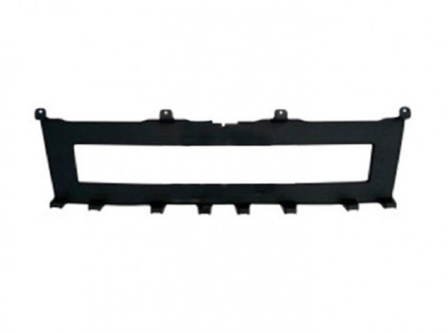 Accéder à la pièce Support grille inférieure pare-chocs avant