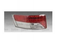 Feux arrières TOYOTA Avensis