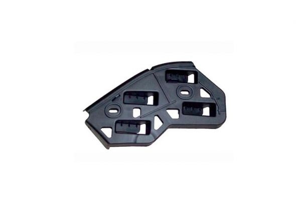 Accéder à la pièce Support pare-chocs avant gauche