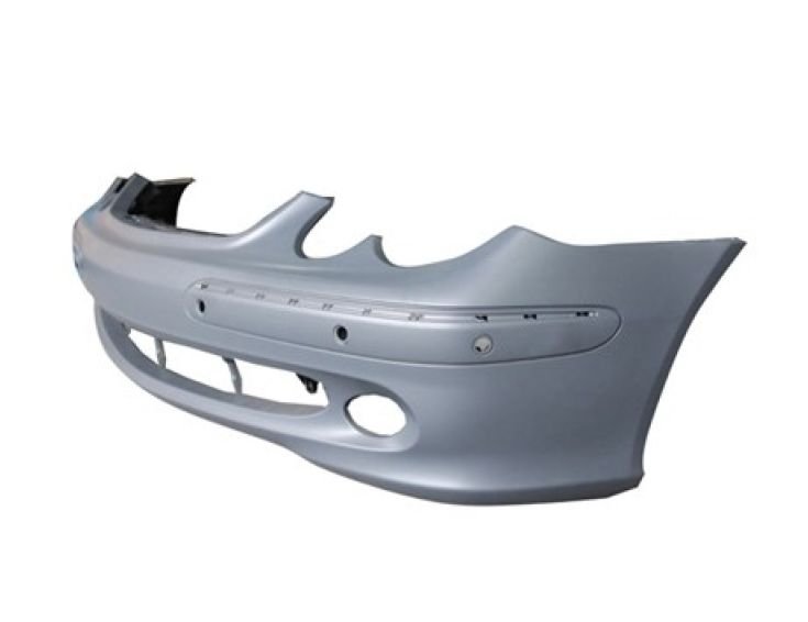 Accéder à la pièce Pare-chocs avant apprêté, trous capteurs