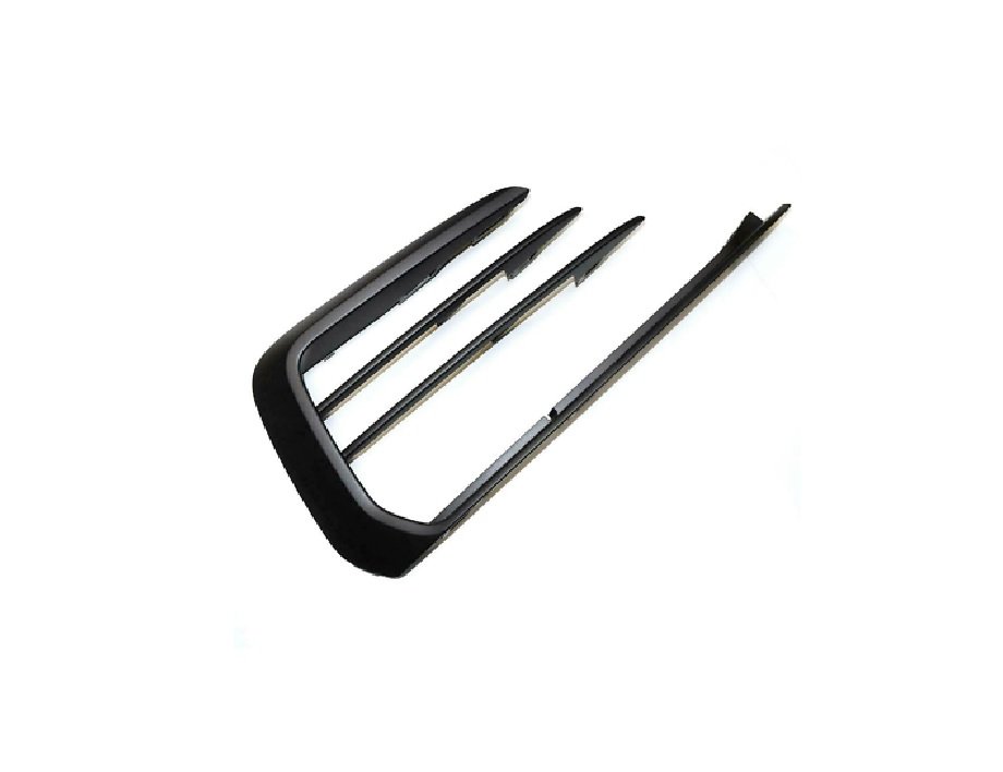 Accéder à la pièce Grille droite pare-chocs avant ouvert GTI/GTD