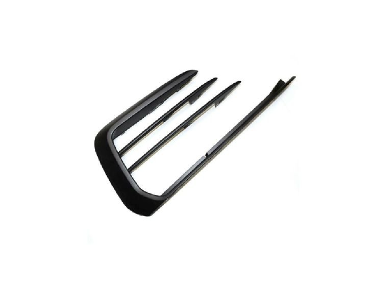 Accéder à la pièce Grille droite pare-chocs avant ouvert GTI/GTD