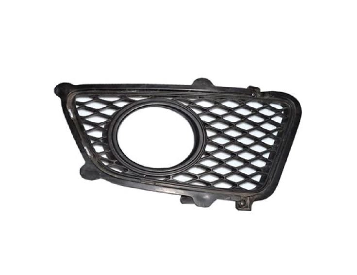 Accéder à la pièce Grille droite pare-chocs avant + AB Accéder à la pièce Grille droite pare-chocs avant + AB