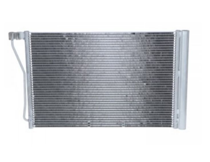 Accéder à la pièce Condenseur de climatisation essence 4,4L Accéder à la pièce Condenseur de climatisation essence 4,4L