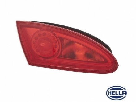 Accéder à la pièce Feu arrière gauche intérieur [Hella]