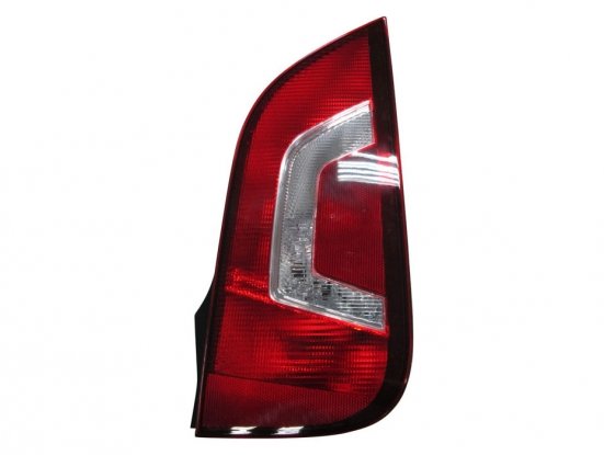 Accéder à la pièce Feu arrière droit RY10W+R10W+P21/4WX3