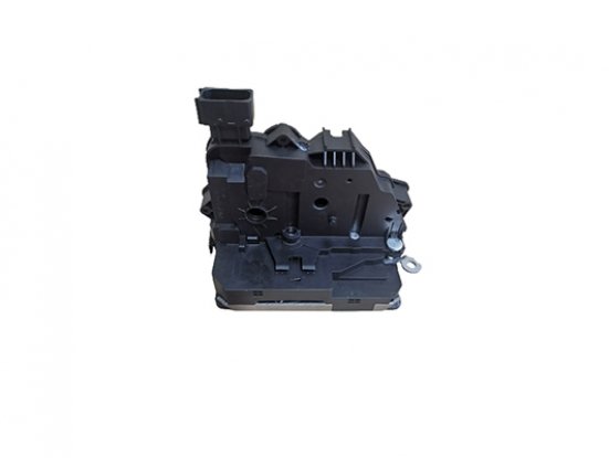 Accéder à la pièce Serrure avant droite (6 fiches)