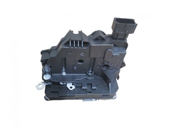 Accéder à la pièce Serrure porte latéral coulissant gauche (6 fiches) + fermeture de sécurité