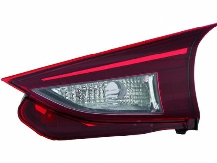 Accéder à la pièce Feu arrière intérieur droit [5 portes]