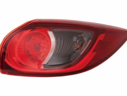 Accéder à la pièce Feu arrière extérieur droit