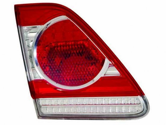 Accéder à la pièce Feu arrière gauche intérieur [berline]