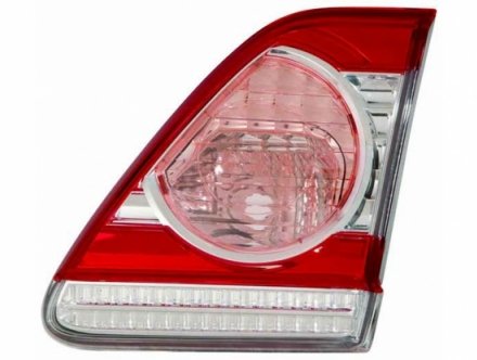 Accéder à la pièce Feu arriére droit intérieur [berline]