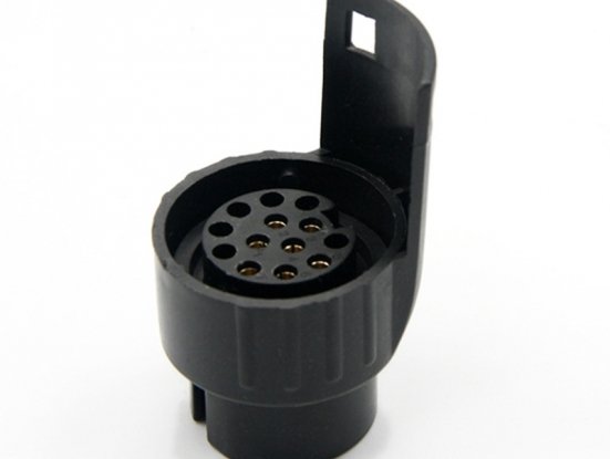 Accéder à la pièce Boîte de 10 adaptateurs de prise de remorque ABS 7 à 13 pôles