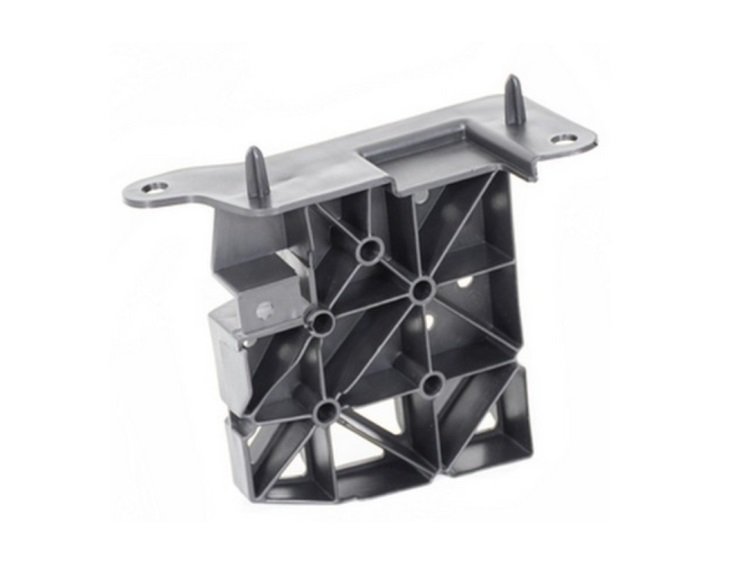 Accéder à la pièce Support de renforcement du pare-chocs avant droit