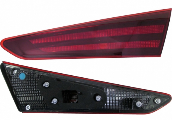 Accéder à la pièce Feu arrière droit, intérieur