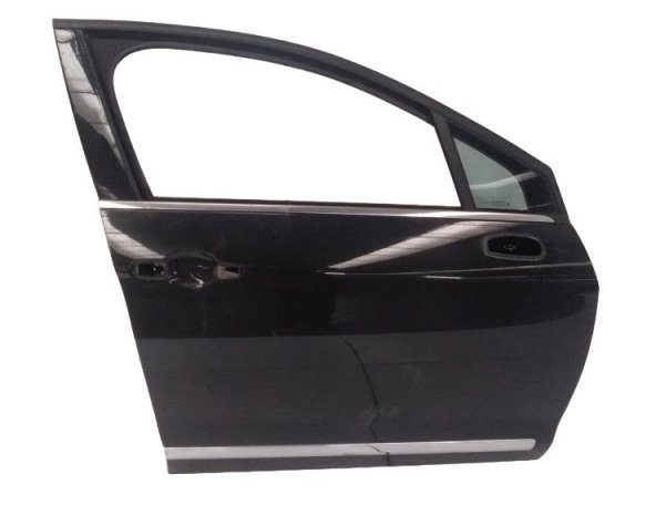 Accéder à la pièce Porte avant droite