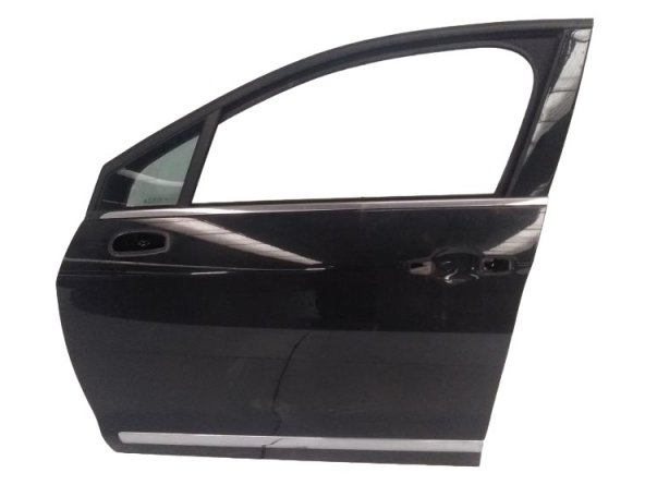 Accéder à la pièce Porte avant gauche