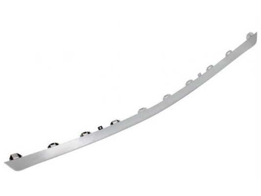 Accéder à la pièce Enjoliveur inférieure chromée pare-chocs avant (Elegance)