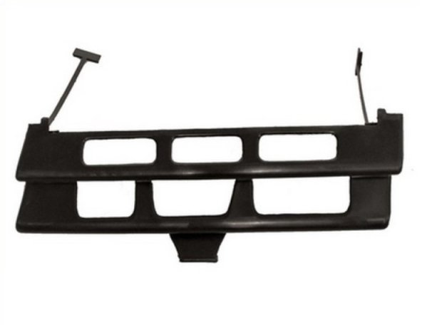 Accéder à la pièce Cache crochet avant