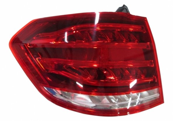 Accéder à la pièce Feu arrière gauche, extérieur, LED