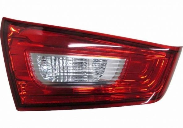 Accéder à la pièce Feu arrière gauche, intérieur