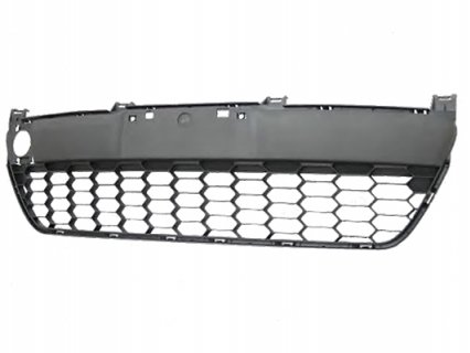 Accéder à la pièce Grille central du pare-chocs avant Accéder à la pièce Grille central du pare-chocs avant