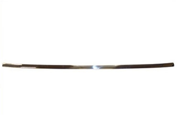 Accéder à la pièce Moulure centrale du pare-chocs arrière