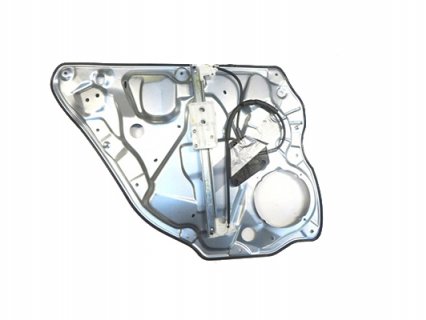 Accéder à la pièce Mécanisme de lève-vitre électrique arrière droit, avec panneau (4 portes)