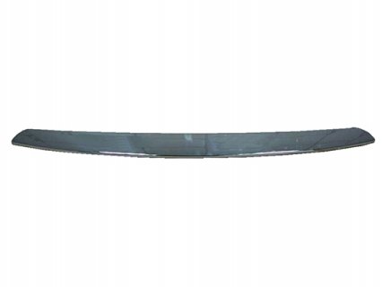 Accéder à la pièce Moulure de capot avant, chromée (4 portes)