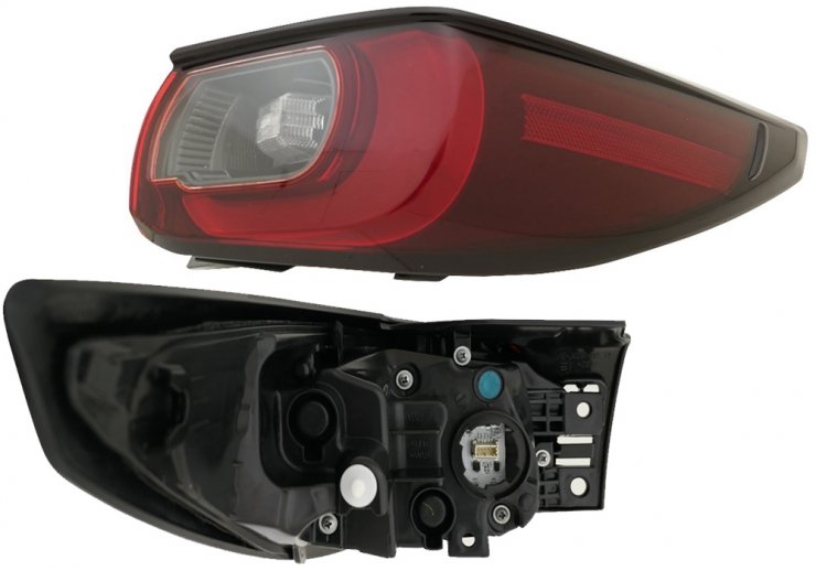 Accéder à la pièce Feu arrière droit, LED