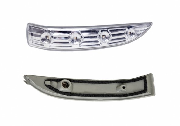 Accéder à la pièce Feu clignotant du rétroviseur droit, LED