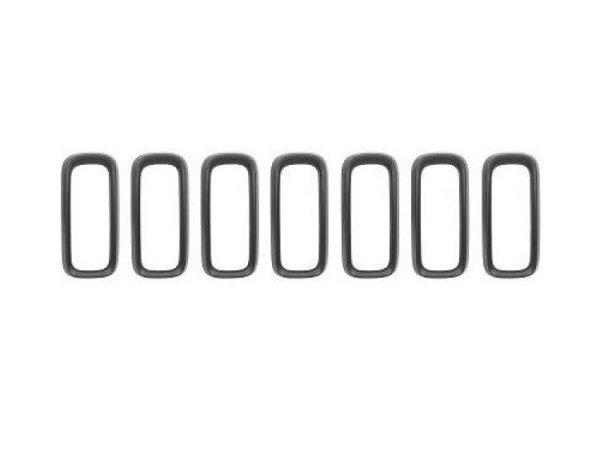 Accéder à la pièce Moulures grille grises (7 pièces) (Mod. Trailhawk)