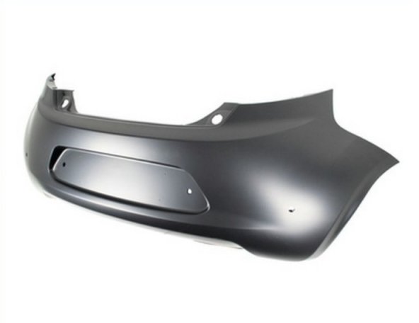 Accéder à la pièce Pare-chocs arrière apprêté, trous capteurs