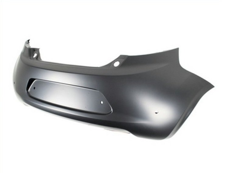 Accéder à la pièce Pare-chocs arrière apprêté, trous capteurs