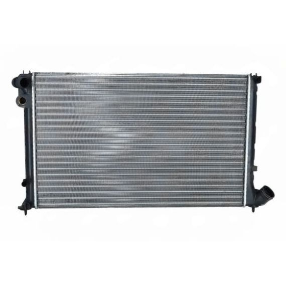 Accéder à la pièce RADIATEUR 1.6L / 1.8L/ 2.0L ESSENCE SANS CLIM. (640x415x17) B.V.A.